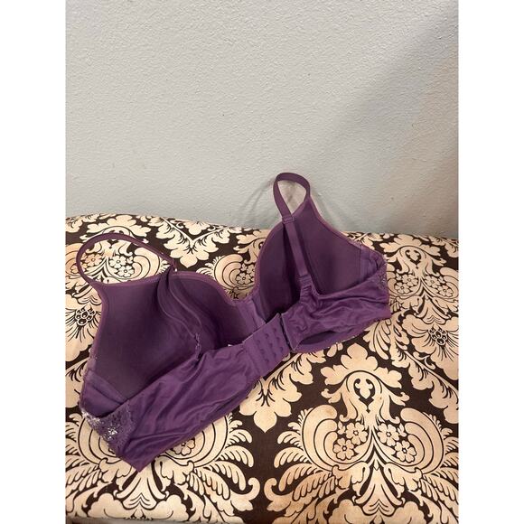 Victoria’s Secret lined perfect bra - Picture 2 of 3